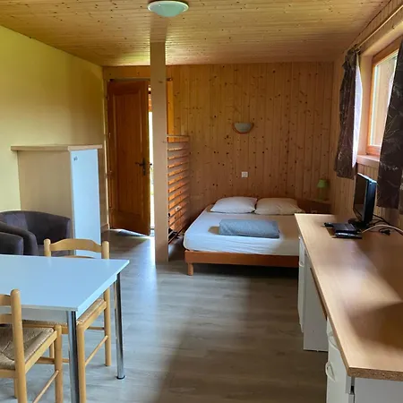 Des Hajodi Apartment *